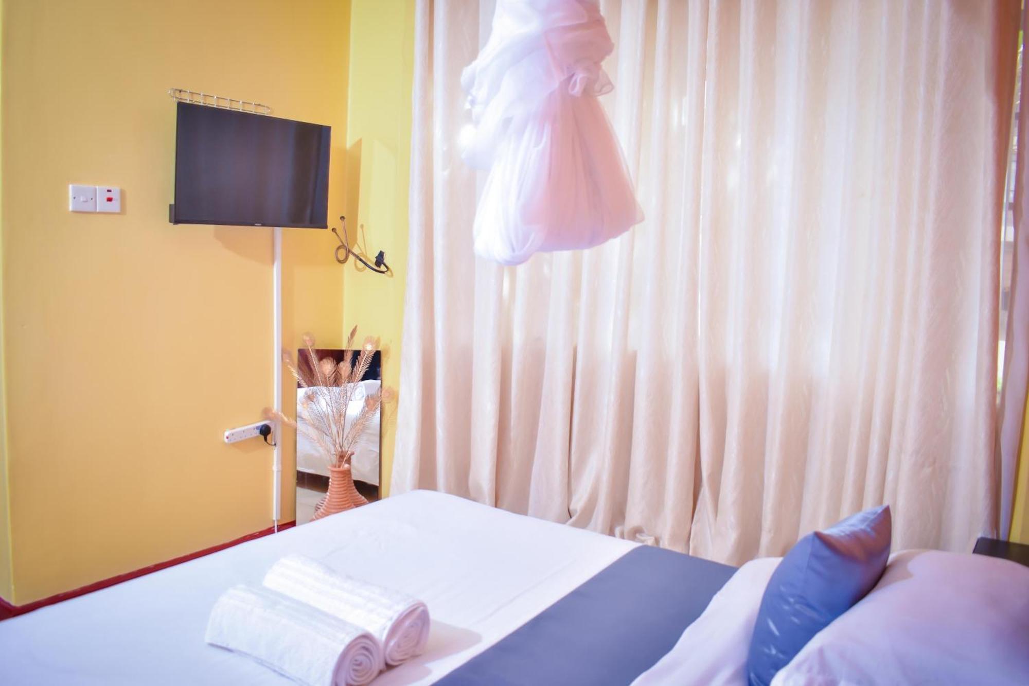 Madini Furnished Apartment 1 Near Jkia Sgr ไนโรบี ภายนอก รูปภาพ
