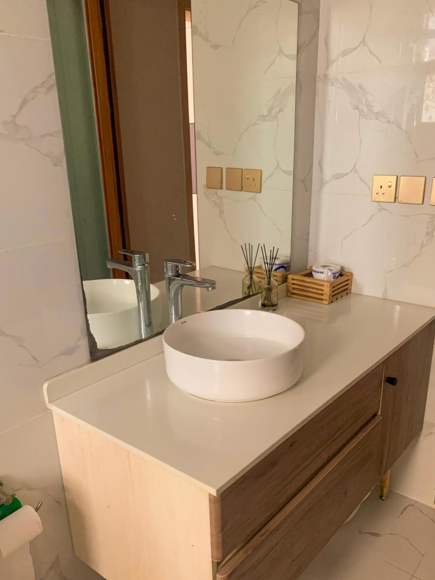 Madini Furnished Apartment 1 Near Jkia Sgr ไนโรบี ภายนอก รูปภาพ